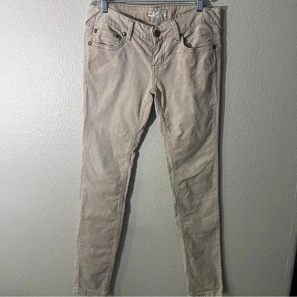 Free People Beige Corduroy Pants - Sz 28 inseam 31.5inch - Picture 1 of 5